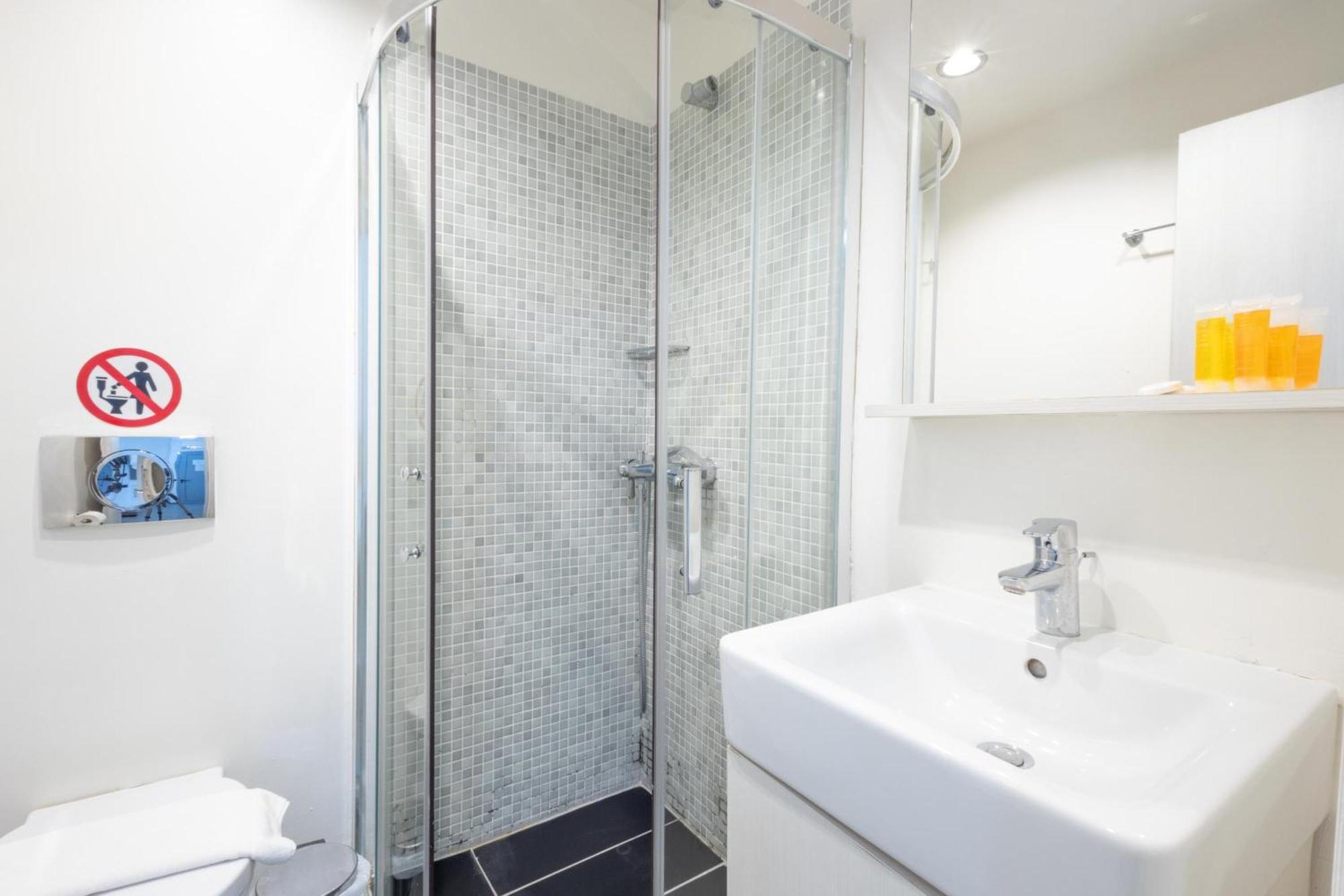 Renovated 5 Bdr House Near Acropolis - New Beds, Terrace & Green Yard Atenas Exterior foto