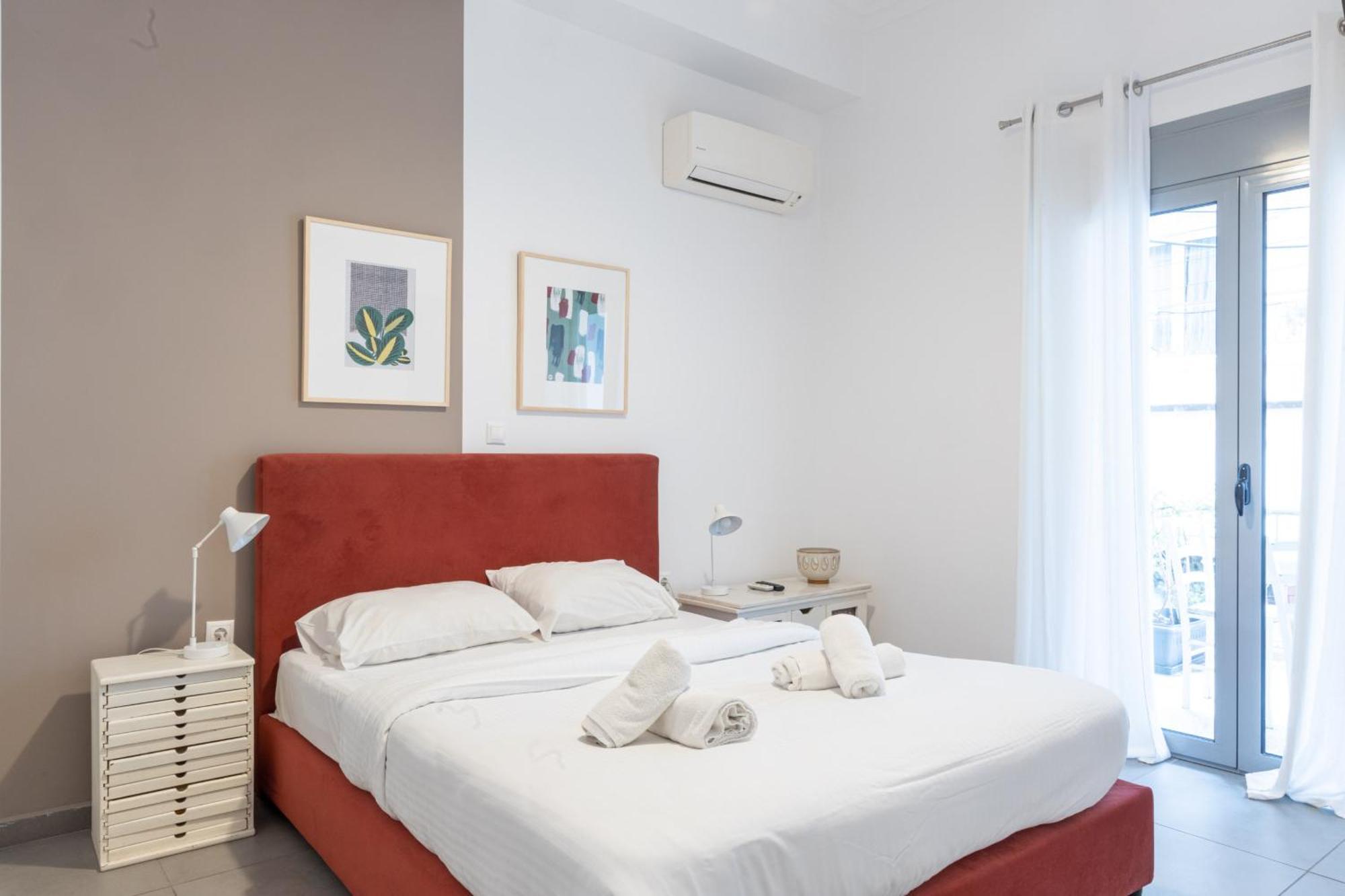 Renovated 5 Bdr House Near Acropolis - New Beds, Terrace & Green Yard Atenas Exterior foto