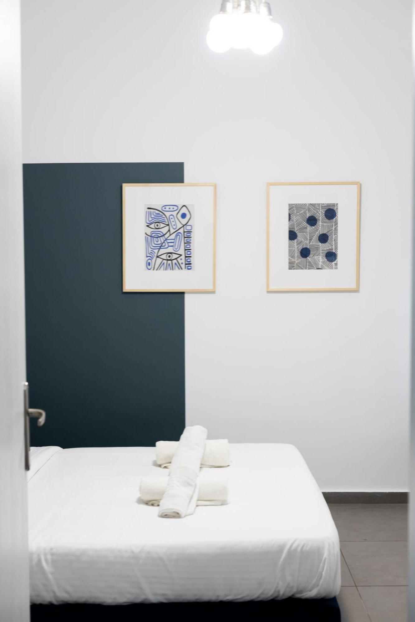 Renovated 5 Bdr House Near Acropolis - New Beds, Terrace & Green Yard Atenas Exterior foto